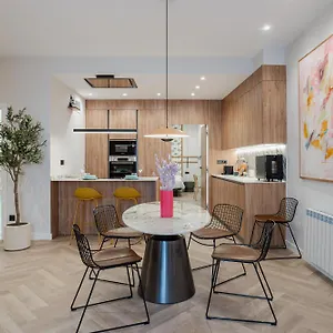  Apartamento Premium With Parking By Aston